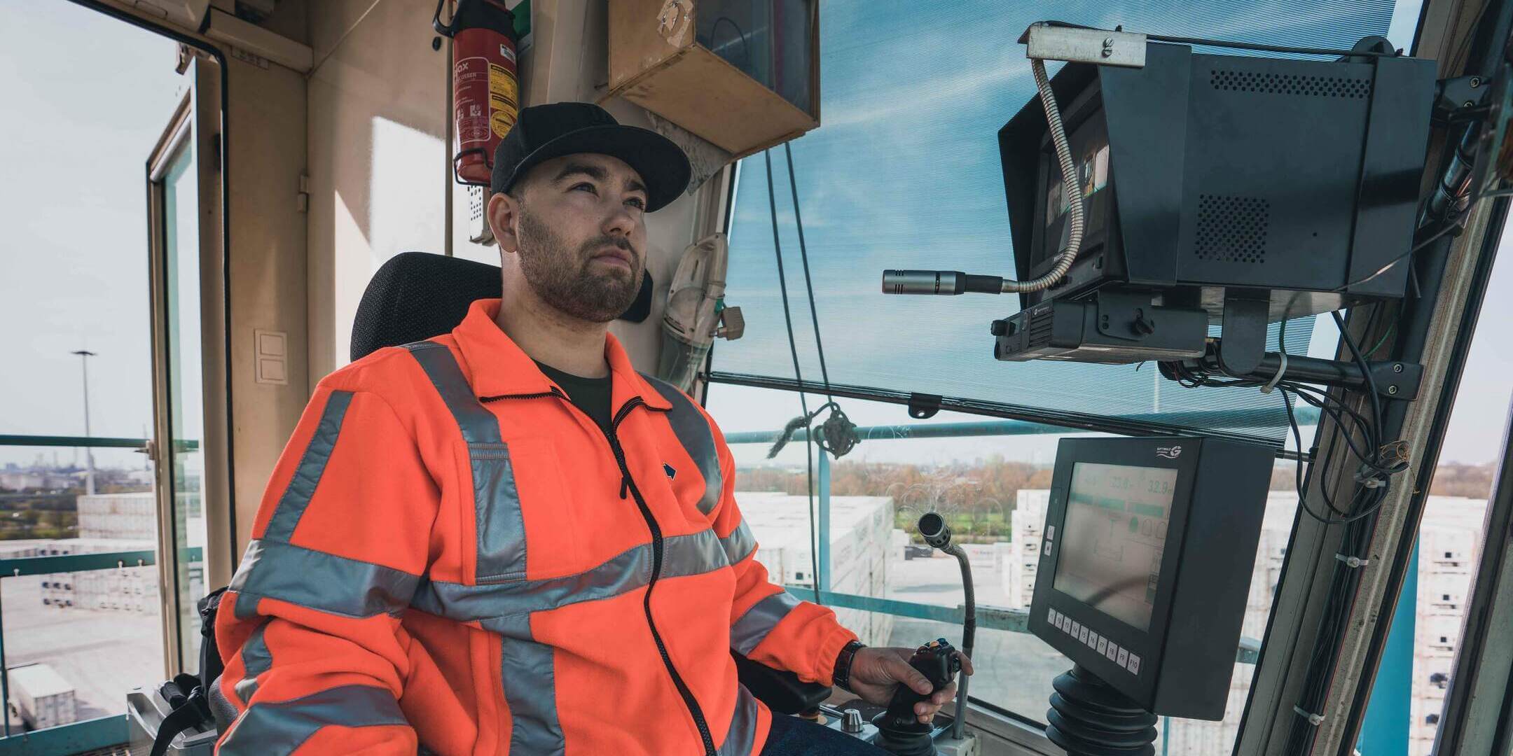 Reachstacker- of Kraanmachinist